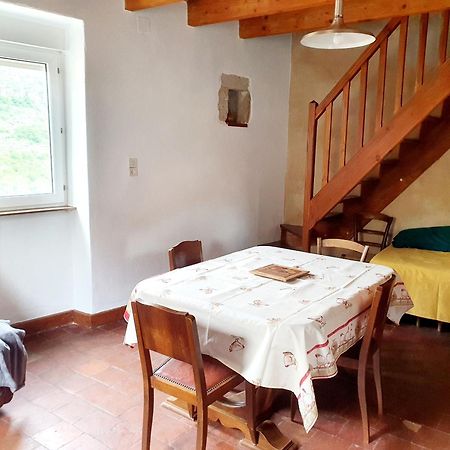Gites 4 A 5 Personnes Saint-Rome-de-Tarn Екстериор снимка